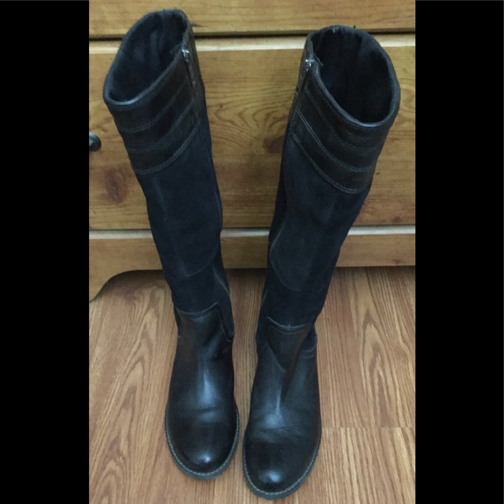 Women’s riding style boots.